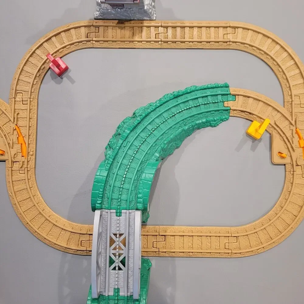 GeoTrax B1836 Tracktown Railway Fisher Price Incomplete Geo Trax Set